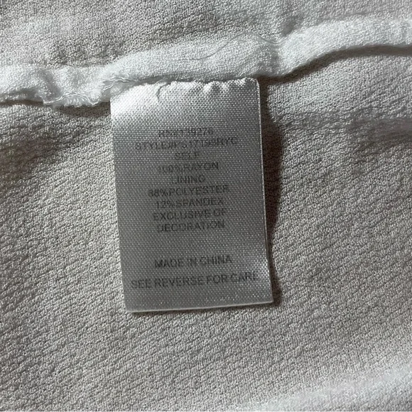 PALE SKY Women’s White Keyhole Cap Sleeve Peplum Crochet Top Wth Tank Boho Indie - Picture 5 of 7